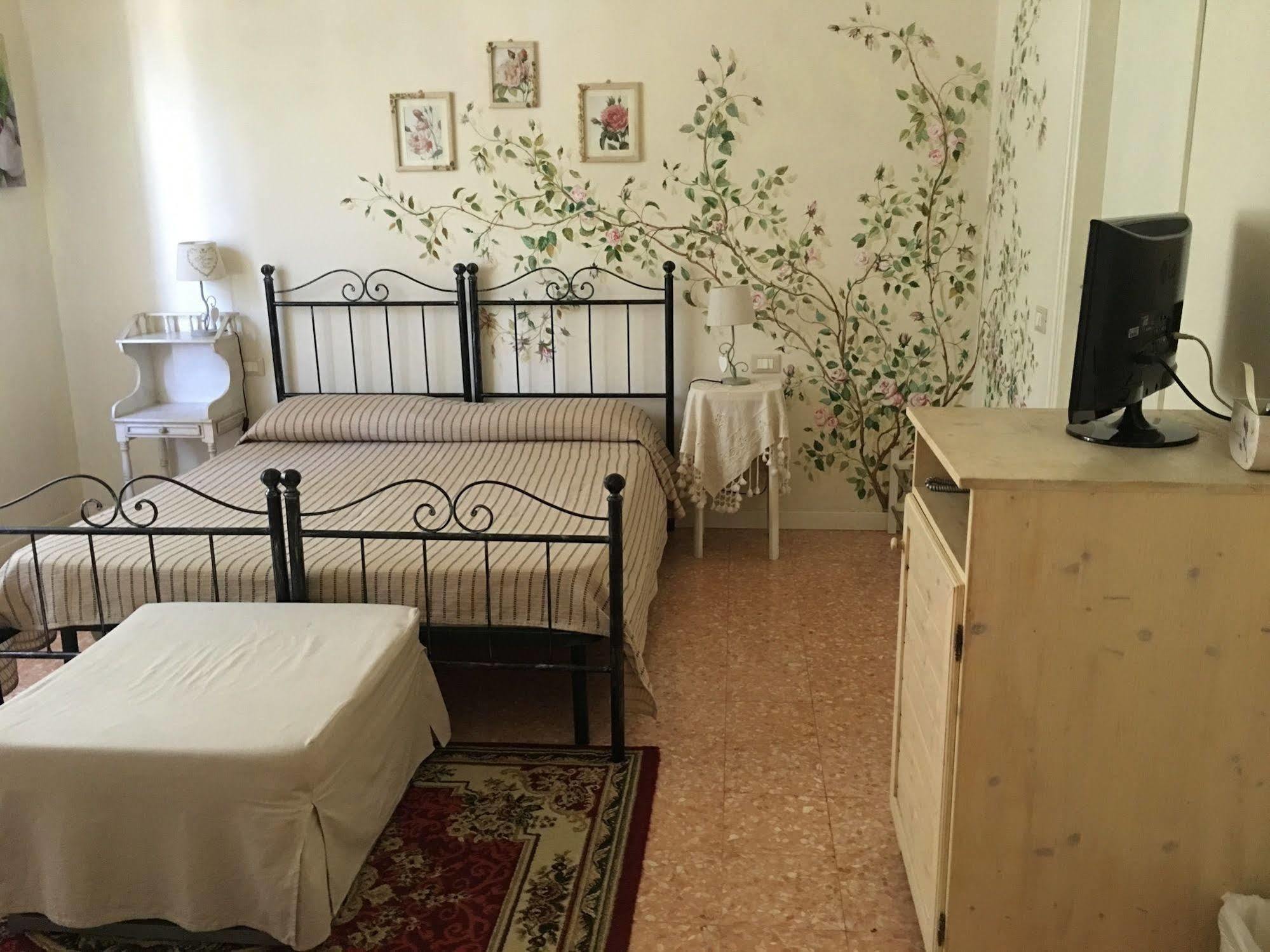 Affittacamere La Casa Di Ugo Ciglione Extérieur photo