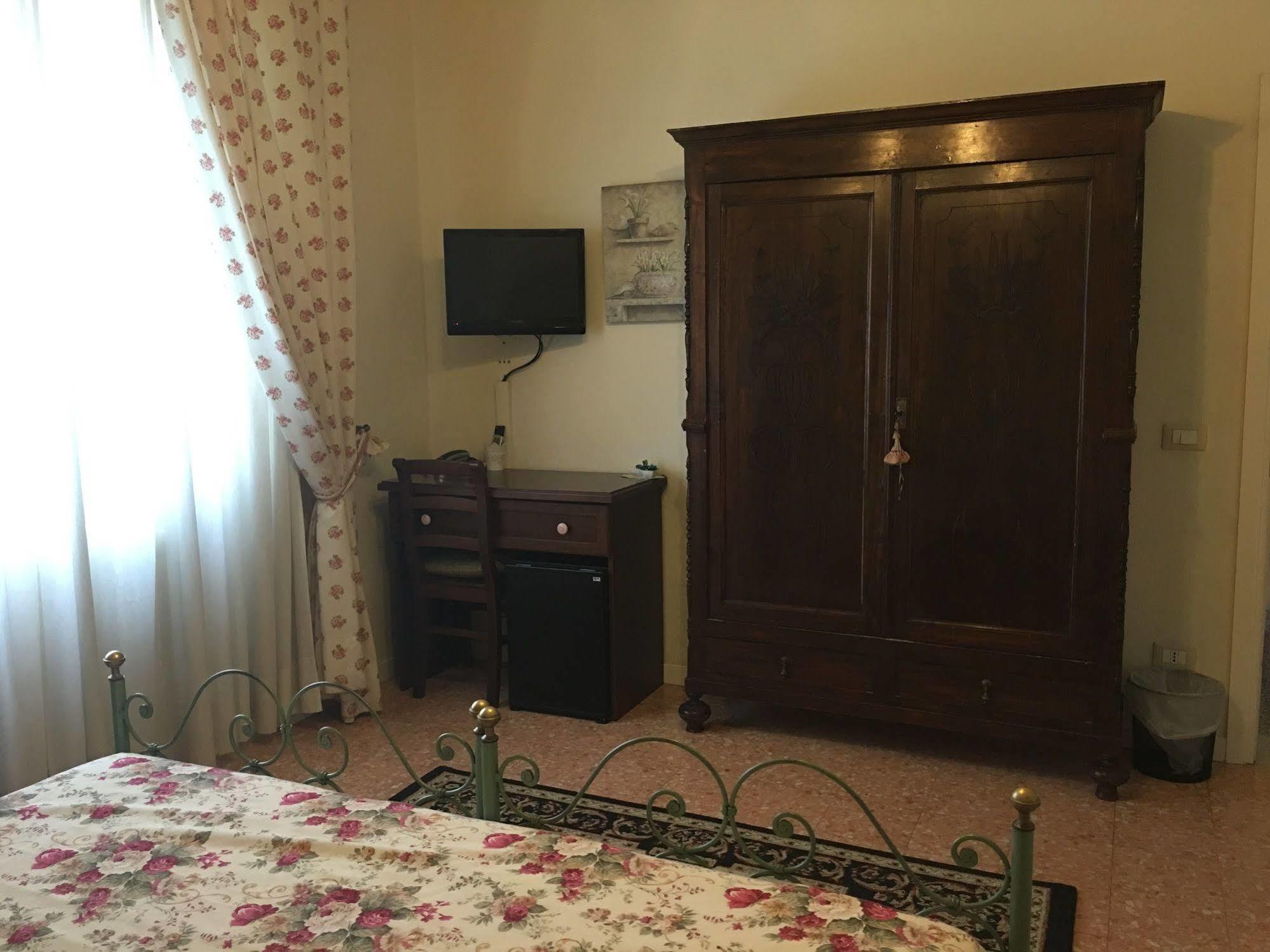 Affittacamere La Casa Di Ugo Ciglione Extérieur photo